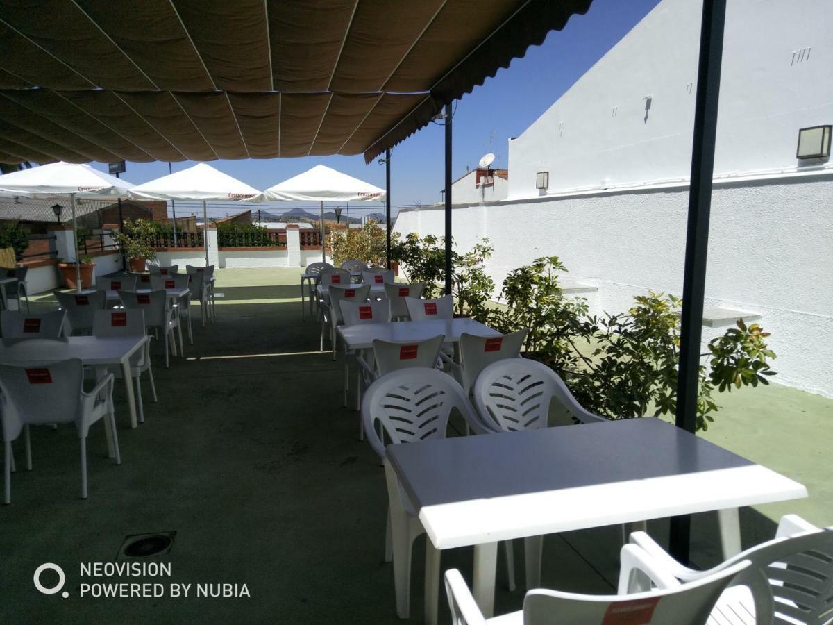 Aderezo Hostal Restaurante La Zarza  Buitenkant foto